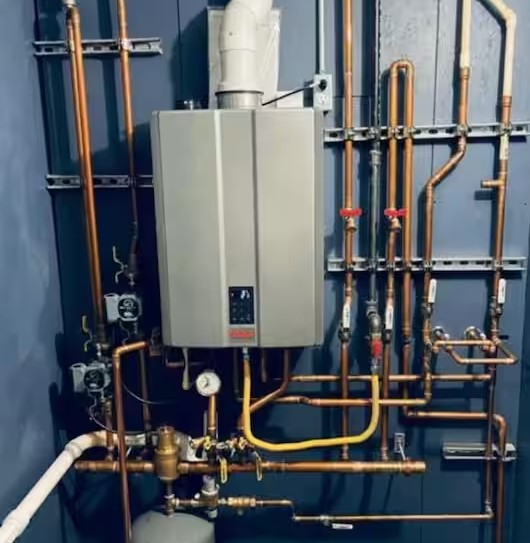 Rinnai® i090CN 90,000 BTU Natural Gas Condensing Wall Mounted Combi Boiler